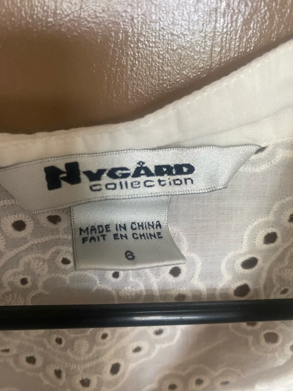 Eyelet V-Neck Cotton Tunic Top - White - Picture 2 of 3